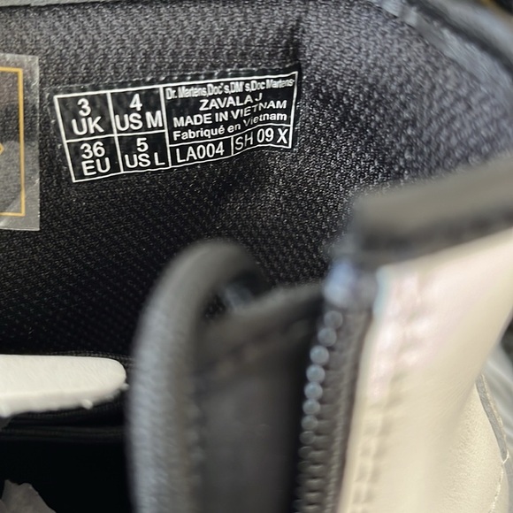 Dr. Martens Kids' Zavala Combat Lace Up Boot Big Kid in white size 5 - Picture 10 of 12